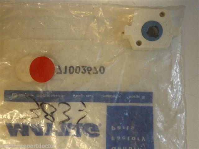 Maytag Jenn Air Gas Stove 71002670 Switch, Igniter NEW IN BOX Maytag Jenn Air Gas Stove 71002670 Switch, Igniter NEW IN BOX